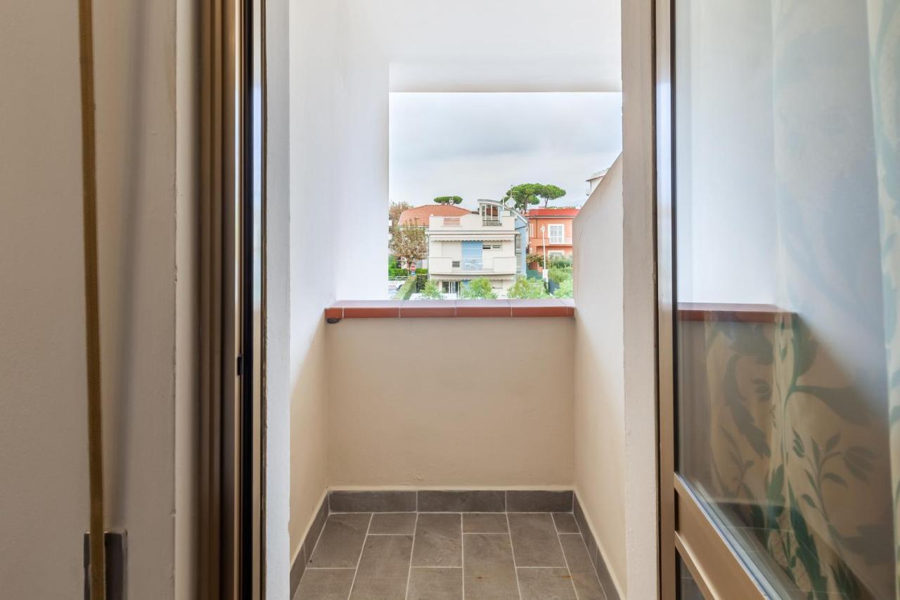 Residence Caravel 9 Lido di Camaiore Exterior photo